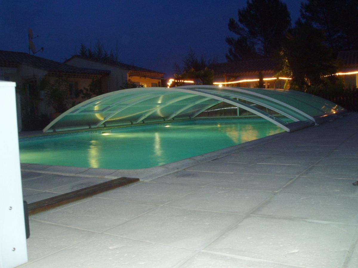 Les Glycines Villa Figanieres Room photo