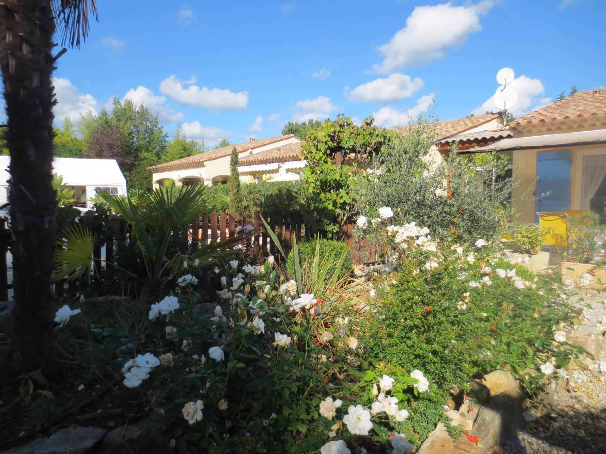 Les Glycines Villa Figanieres Exterior photo